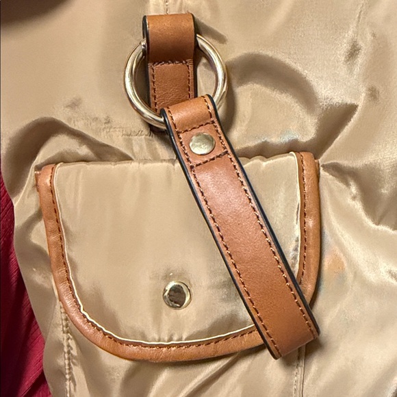 CHLOE - Picture 8 of 9